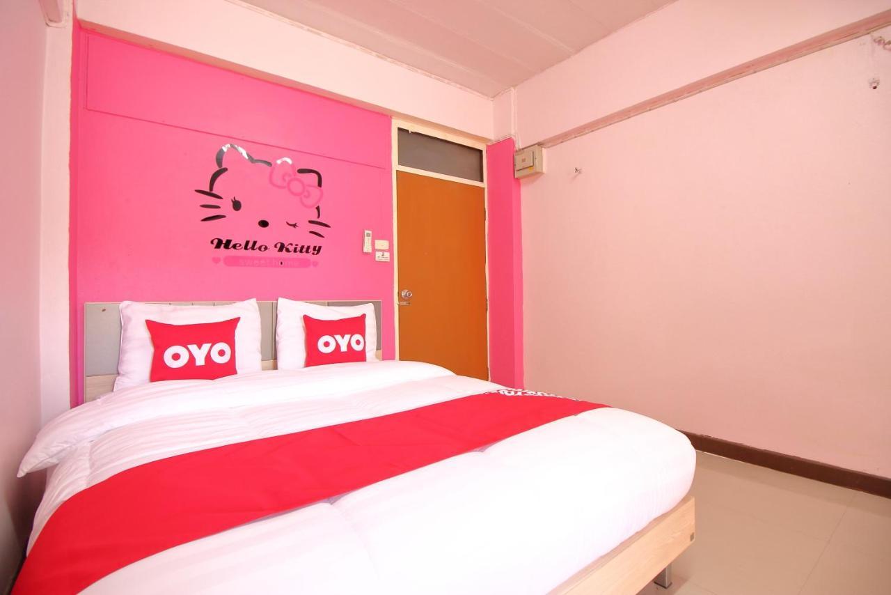 Oyo 618 At Khaosan Hostel (Adults Only) Бангкок Екстер'єр фото