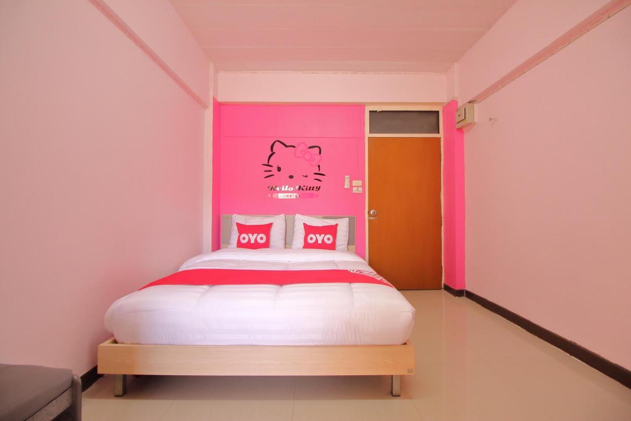 Oyo 618 At Khaosan Hostel (Adults Only) Бангкок Екстер'єр фото